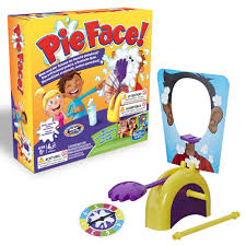 Hasbro Jeux Société Pie Face - Un jeu hilarant pour toute la famille