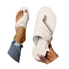 Chaussures Podologiques pour Hallux Valgus - Confort et Bien-être