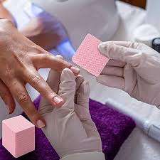 APOMOONS Tondeuse Cuticules Pelucheux - L'accessoire indispensable pour des ongles impeccables